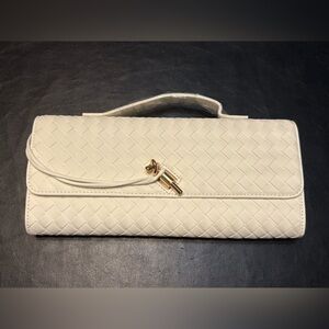 FEW MODA Cream Crossbody Clutch with Top Handle
